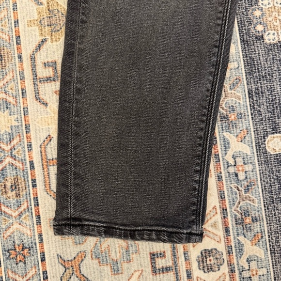American Eagle Faded Black Denim Straight Stretch Jeans Women’s Size 6 Short - Picture 4 of 10